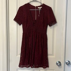 Francesca’s maroon lace dress NWT size small